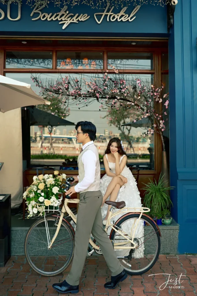 005 Boutique Hotel Cafe Romantic
